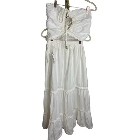 V. Chapman Penny Midi Dress Cut-Out Halter Neck Ruffle Detail White Size 4 - threedaughtersproperties.com V. Chapman Penny Midi Dress Cut-Out Halter Neck Ruffle Detail White Size 4 - threedaughtersproperties.com